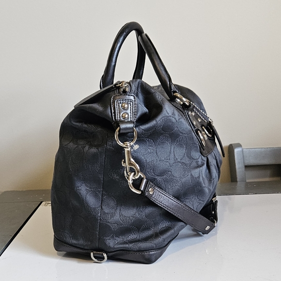 Coach Signature Sateen/Leather Silver and gray Shoulder bag - Picture 6 of 11